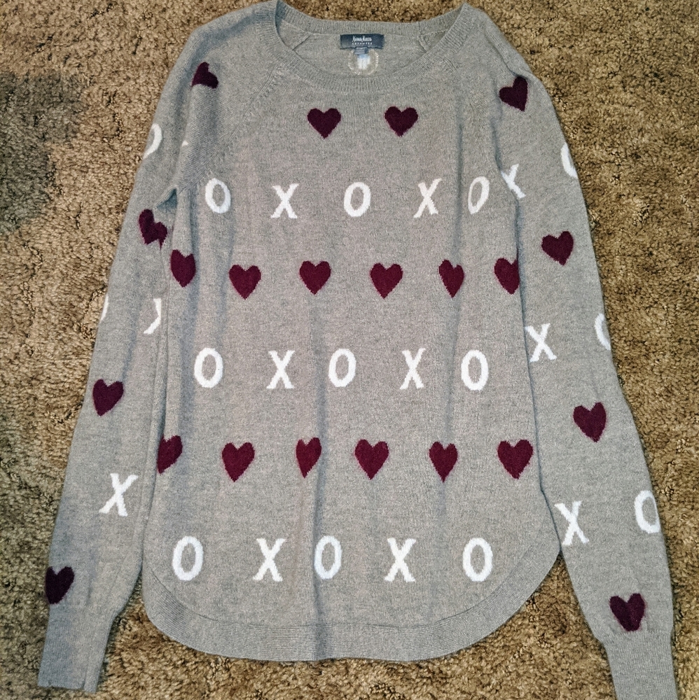 Neiman Marcus cashmere sweater small